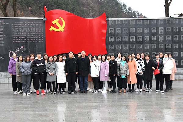 公司组织全体女职工开展&ldquo;巾帼心向党  奋斗新征程&rdquo;主题实践活动